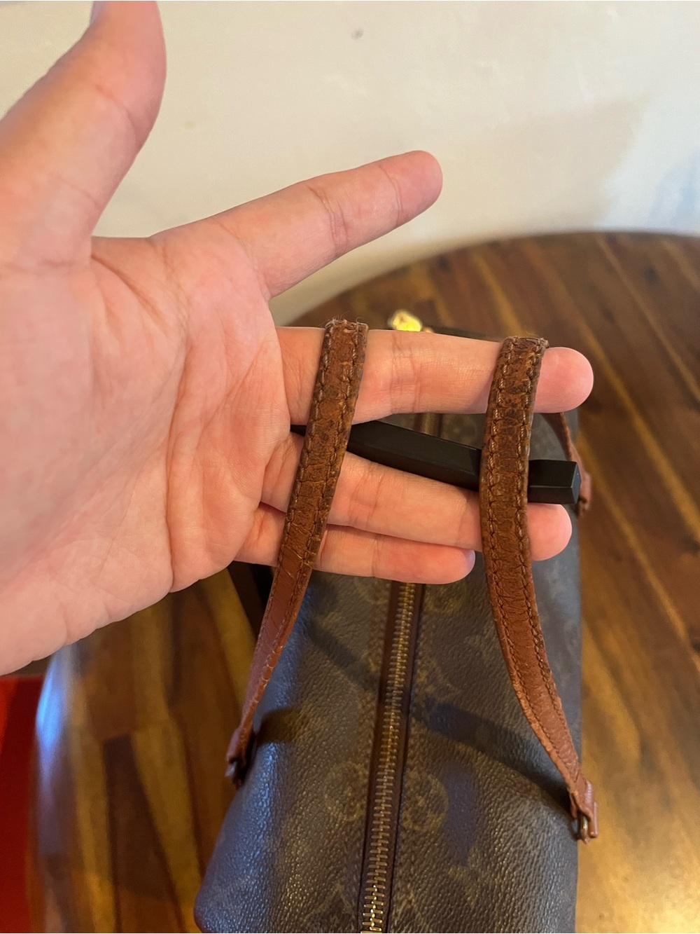 Authenticated Louis Vuitton Papillon 26 - Picture 8 of 8